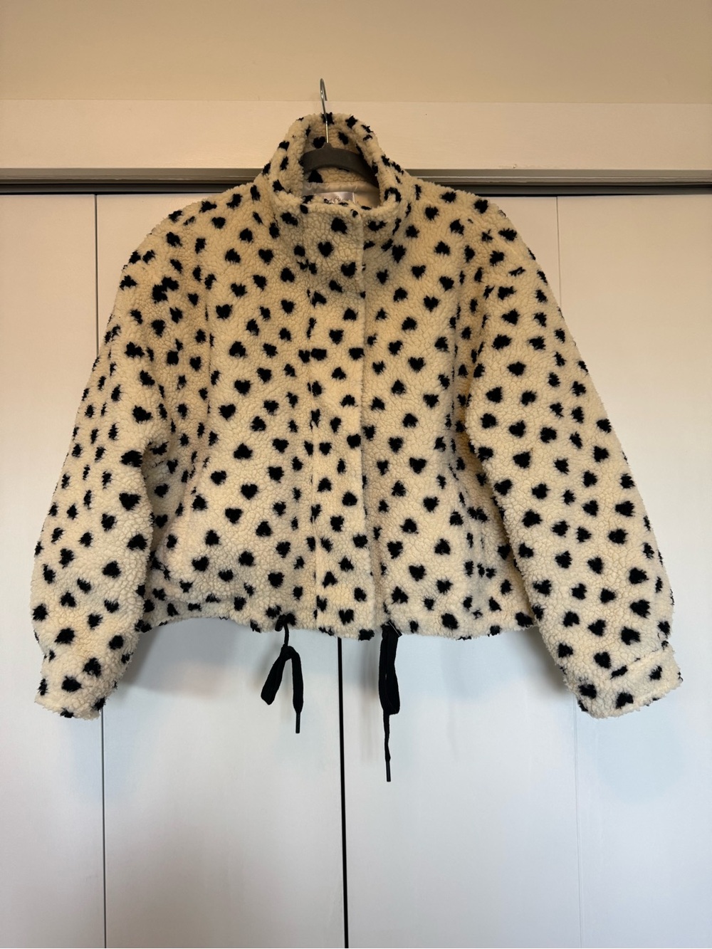 Little White House & Co. Heart Pattern Cropped Sherpa Fleece Zip Jacket - Size M